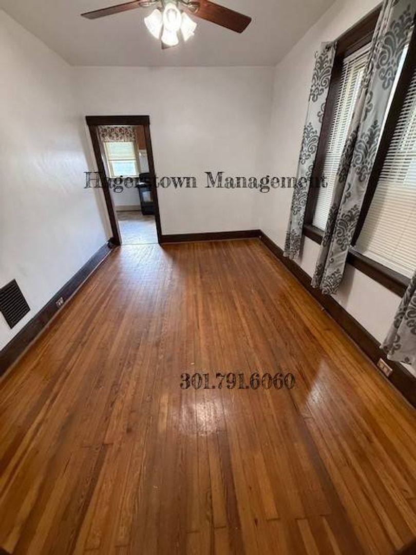 House for rent at 109 Fairground Ave, Hagerstown, MD 21740