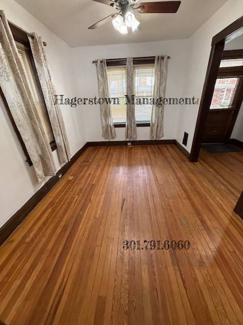 House for rent at 109 Fairground Ave, Hagerstown, MD 21740