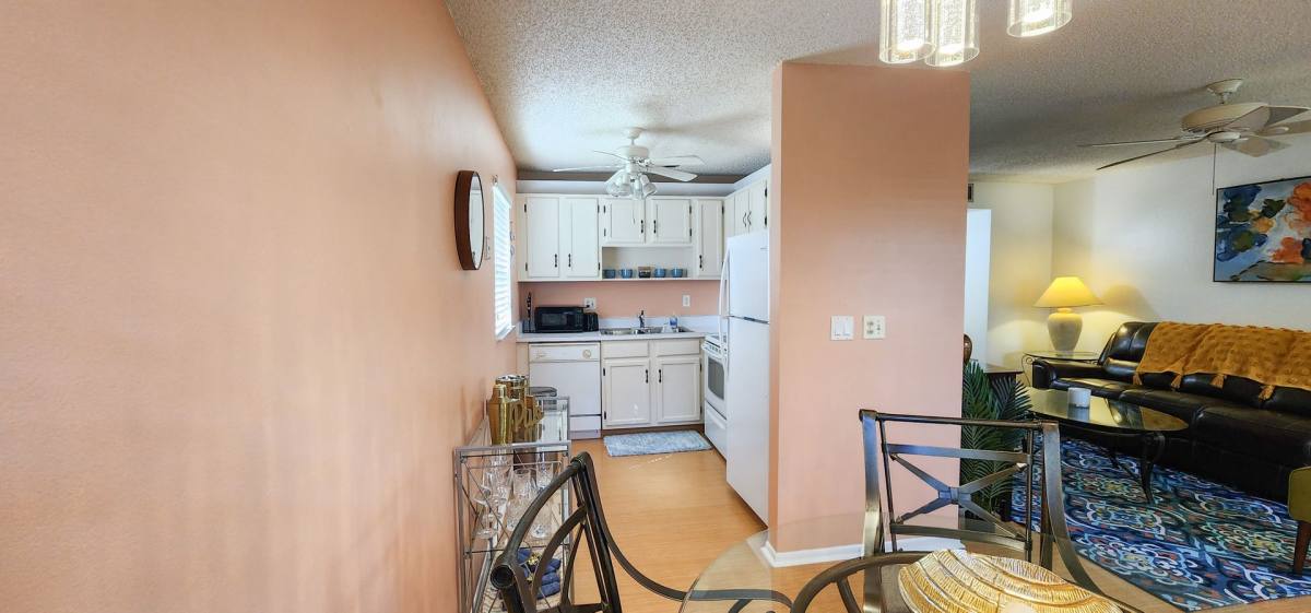 Condo for rent at 95 Spring Lake Dr, Vero Beach, FL 32962