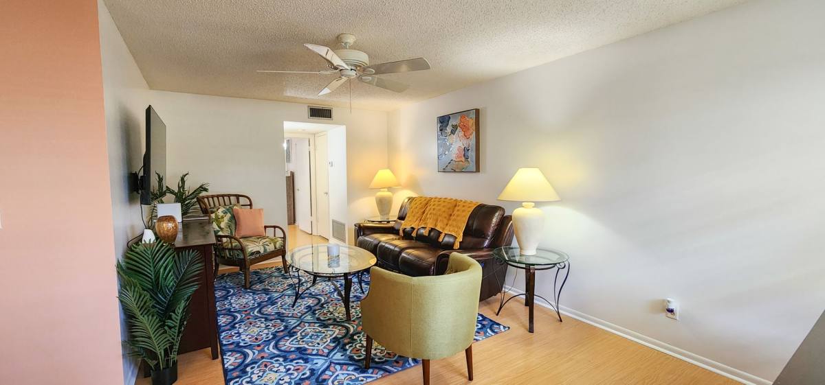 Condo for rent at 95 Spring Lake Dr, Vero Beach, FL 32962