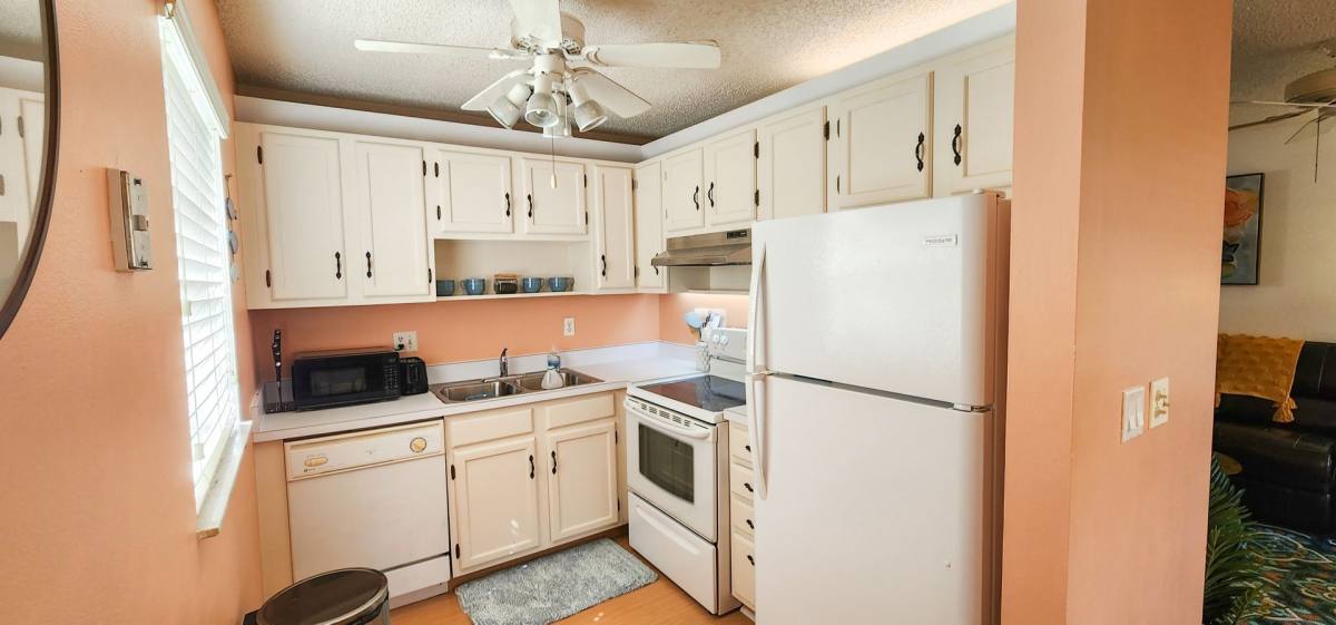 Condo for rent at 95 Spring Lake Dr, Vero Beach, FL 32962