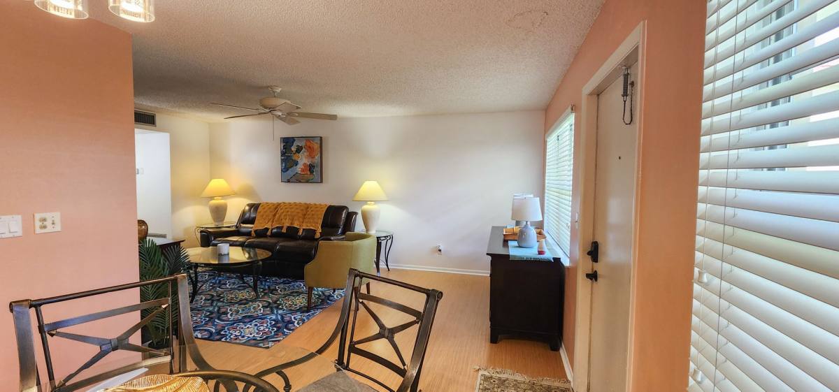 Condo for rent at 95 Spring Lake Dr, Vero Beach, FL 32962