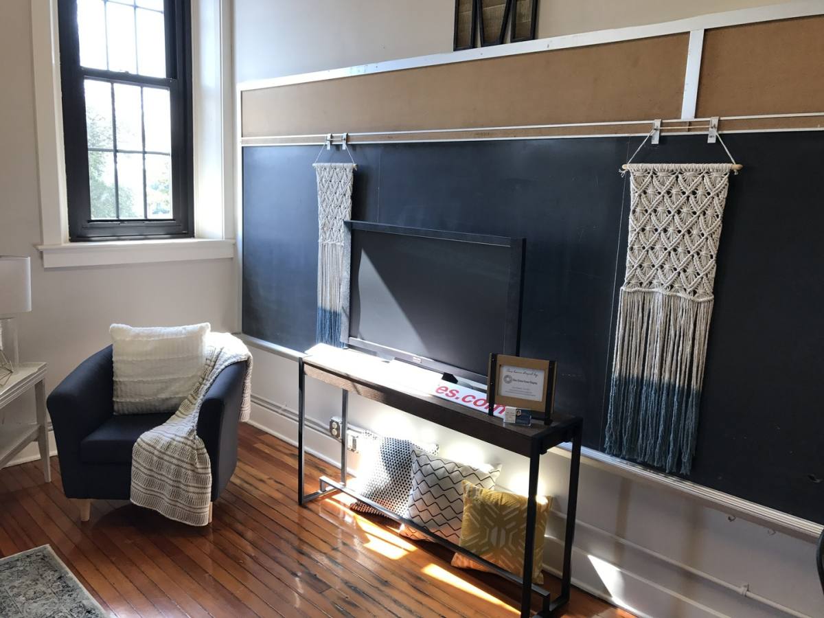 Apartment for rent at 105 N River St, Marietta, PA 17547