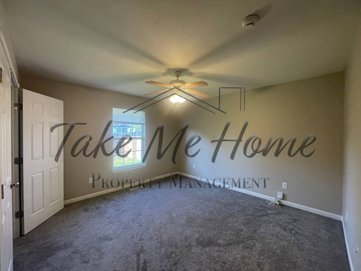 House for rent at 4652 Blackfoot Dr, Springfield, MO 65802
