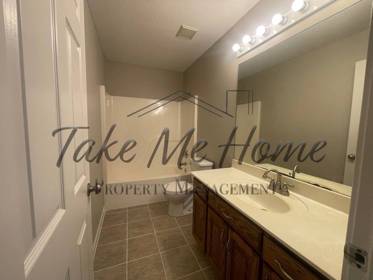 House for rent at 4652 Blackfoot Dr, Springfield, MO 65802