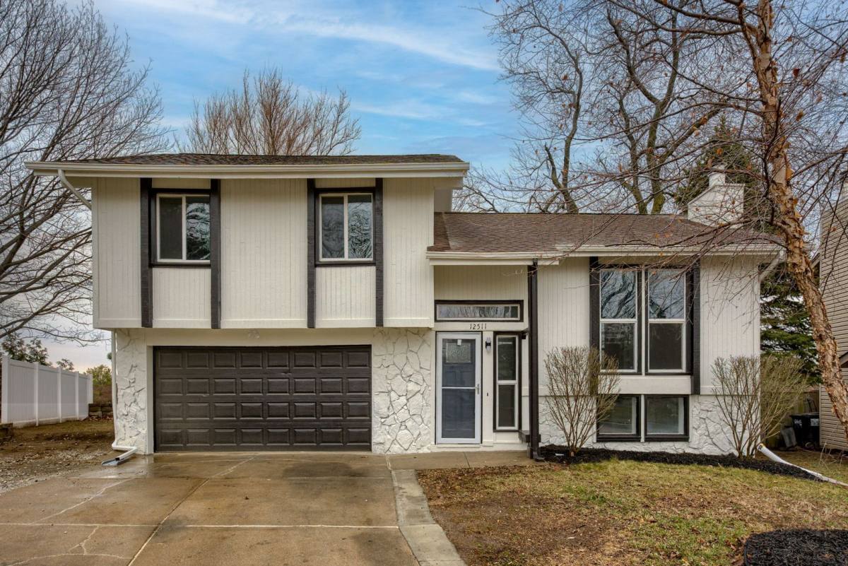 12511 Patrick Circle, Omaha, NE 68164 - House for Rent - Image 1