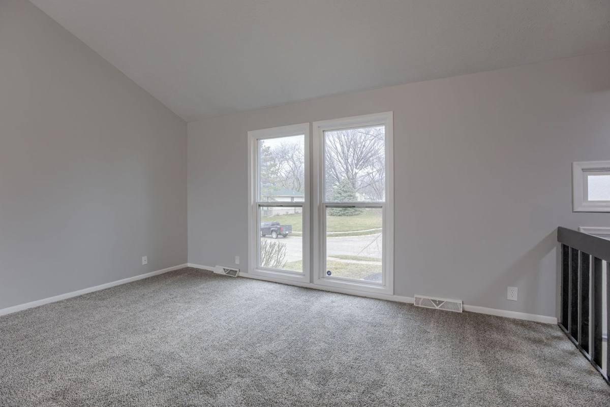 12511 Patrick Circle, Omaha, NE 68164 - House for Rent - Image 5