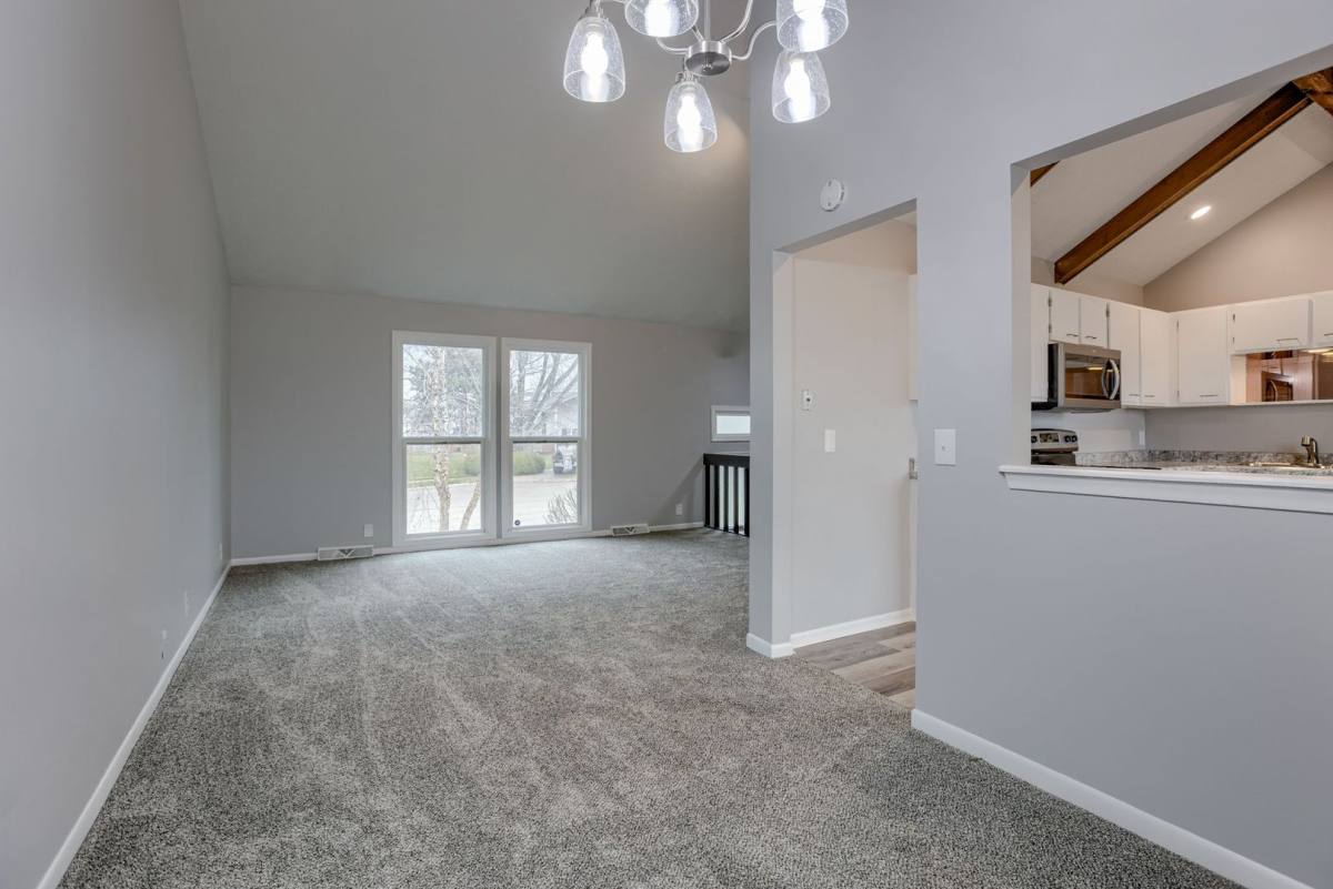 12511 Patrick Circle, Omaha, NE 68164 - House for Rent - Image 9