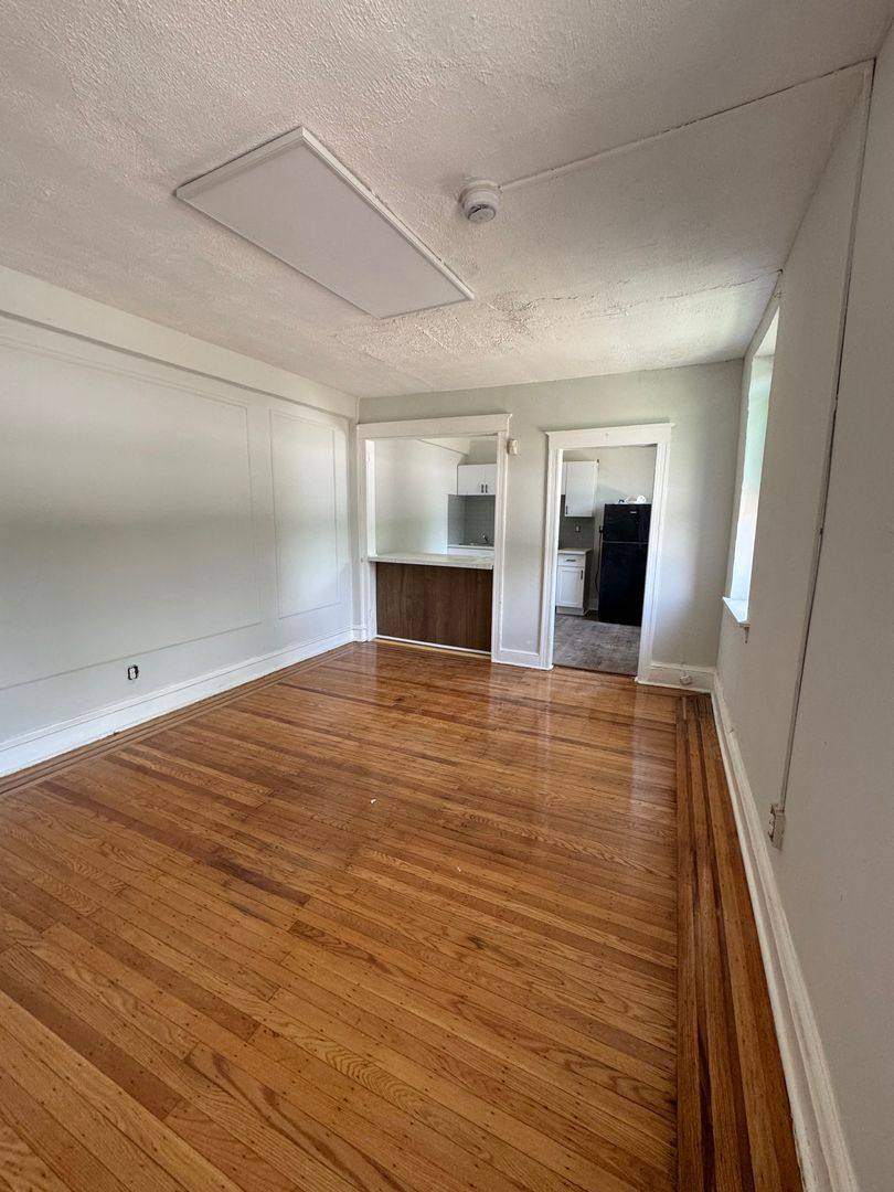 Apartment for rent at 6610 N 8th St, Philadelphia, PA 19126