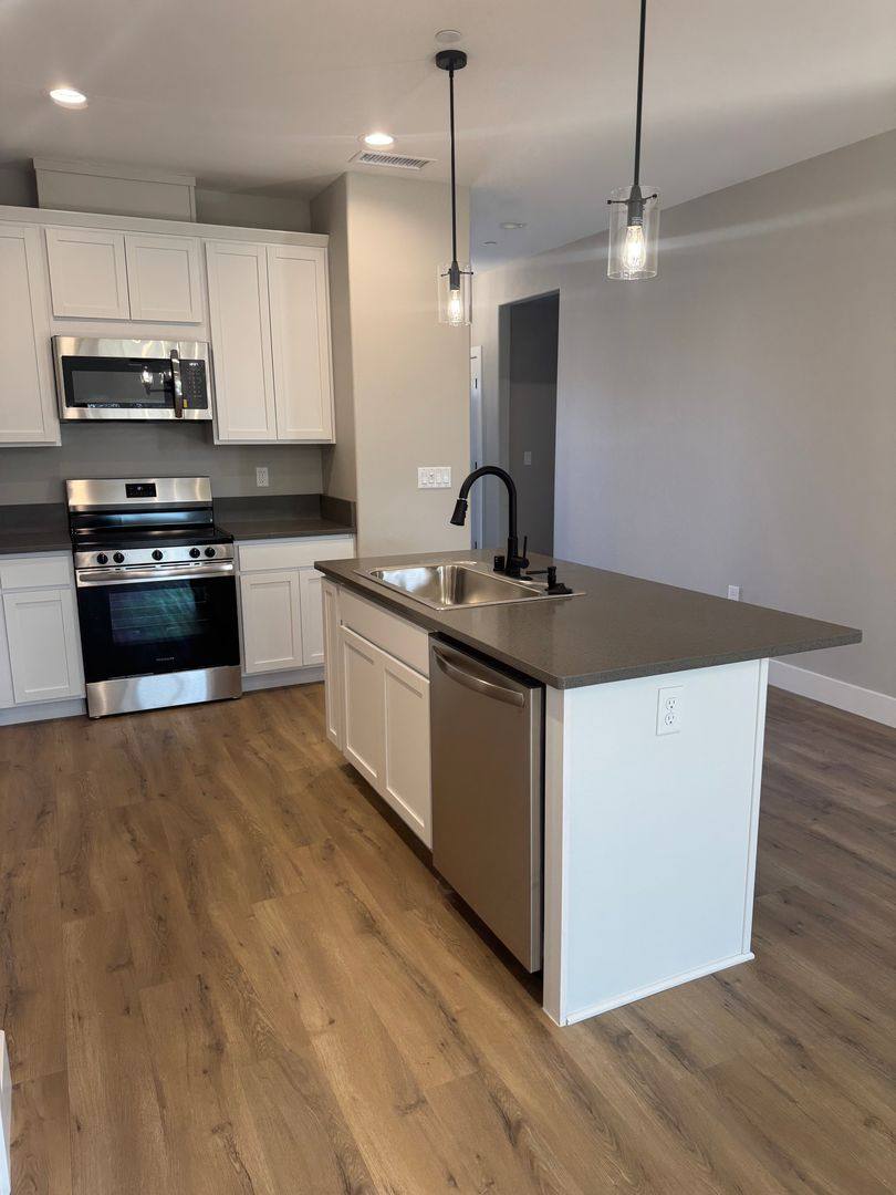 Townhouse for rent at 19735 & 19737 Indian Creek Dr, Cottonwood, CA 96022