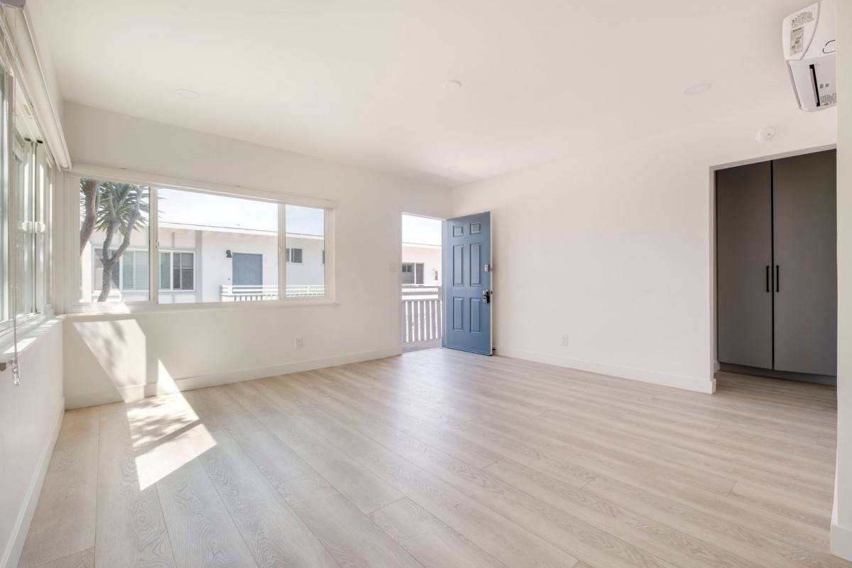 Apartment for rent at 1210-1224 Felspar St, San Diego, CA 92109