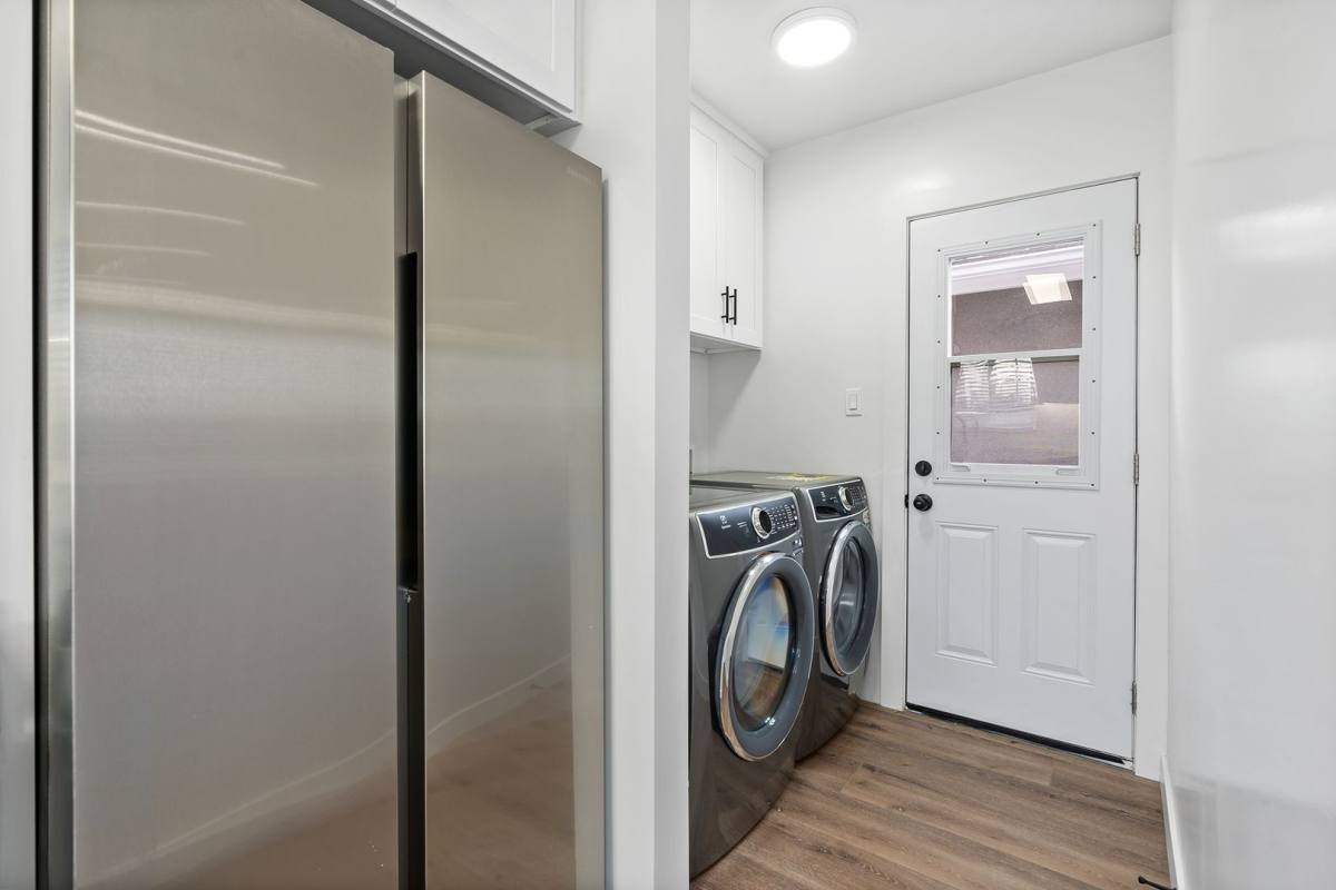 House for rent at 1800 S Dunsmuir Ave, Los Angeles, CA 90019