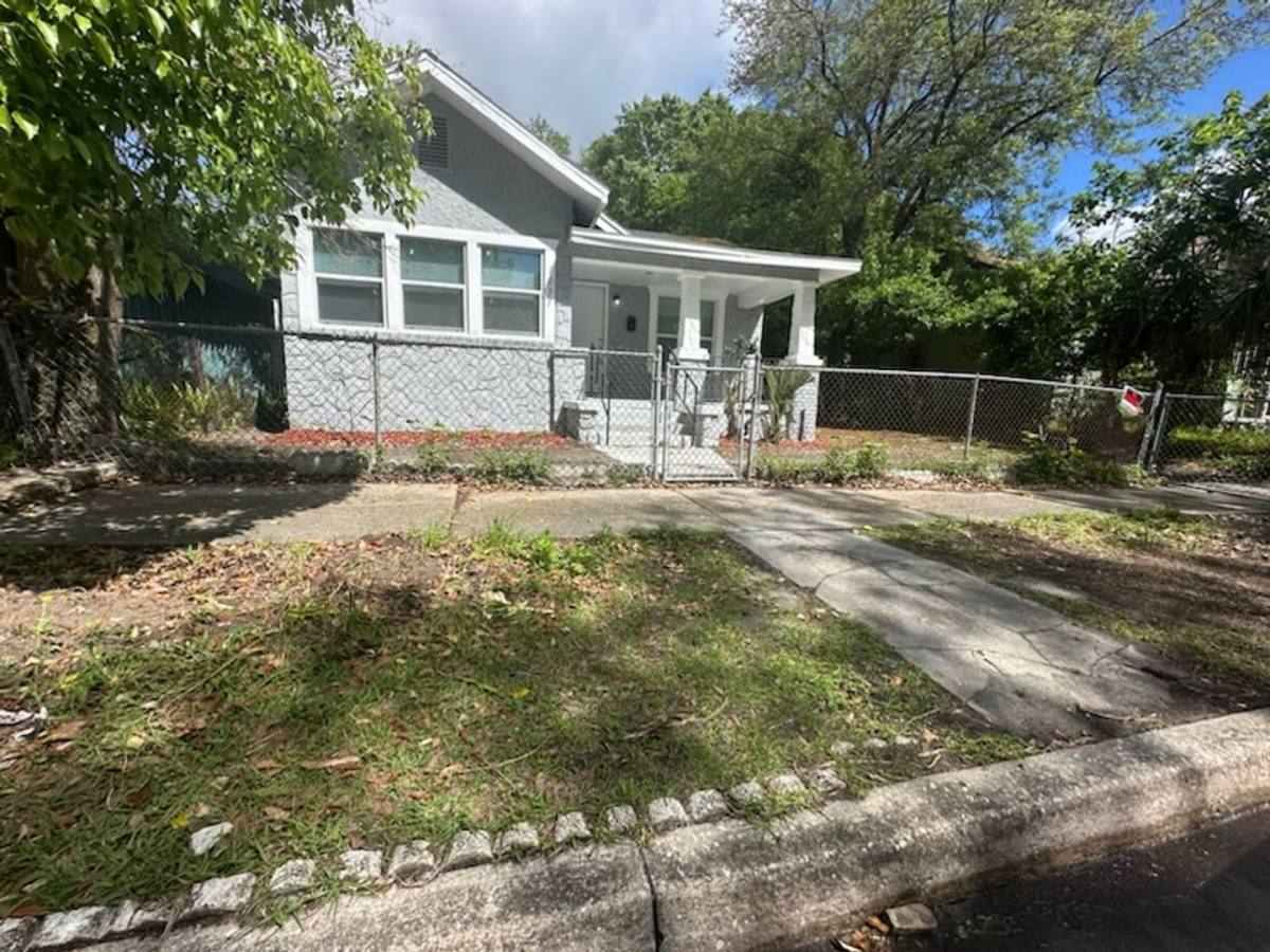 House for rent at 1031 W 26th St, Jacksonville, FL 32209