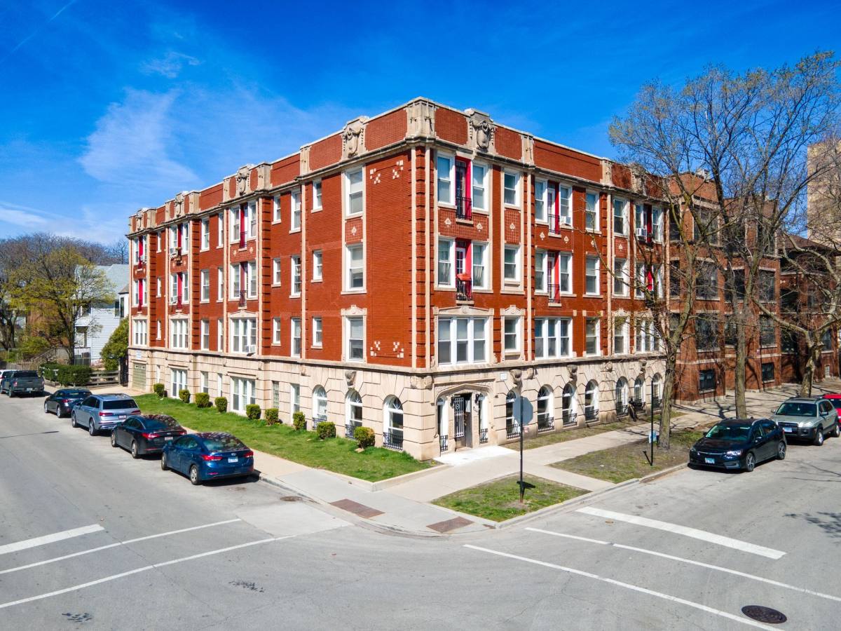 Apartment for rent at 5442 S Harper Ave, Chicago, IL 60615