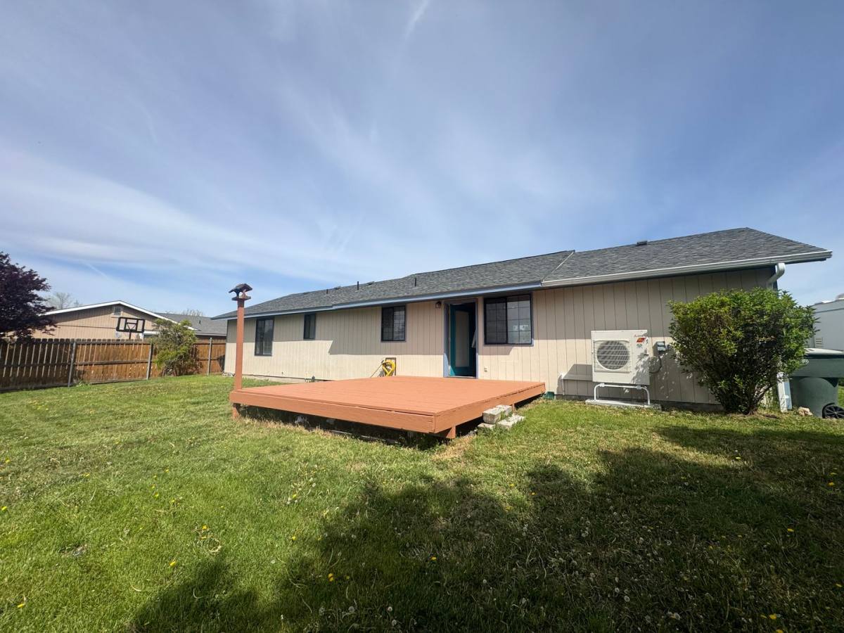 House for rent at 7410 W Walnut St, Yakima, WA 98908