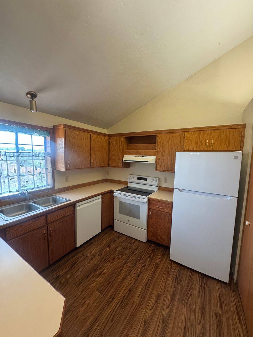 House for rent at 7410 W Walnut St, Yakima, WA 98908