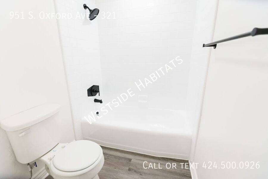 Apartment for rent at 951 S Oxford Ave #321, Los Angeles, CA 90006