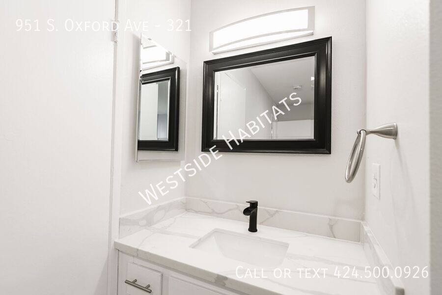 Apartment for rent at 951 S Oxford Ave #321, Los Angeles, CA 90006