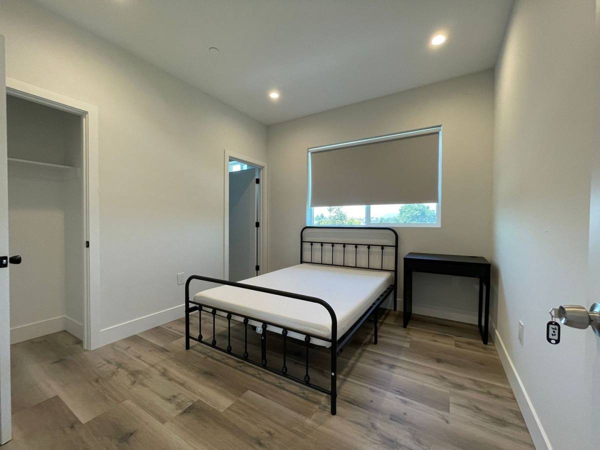 Apartment for rent at 3759 Dalton Ave, Los Angeles, CA 90018
