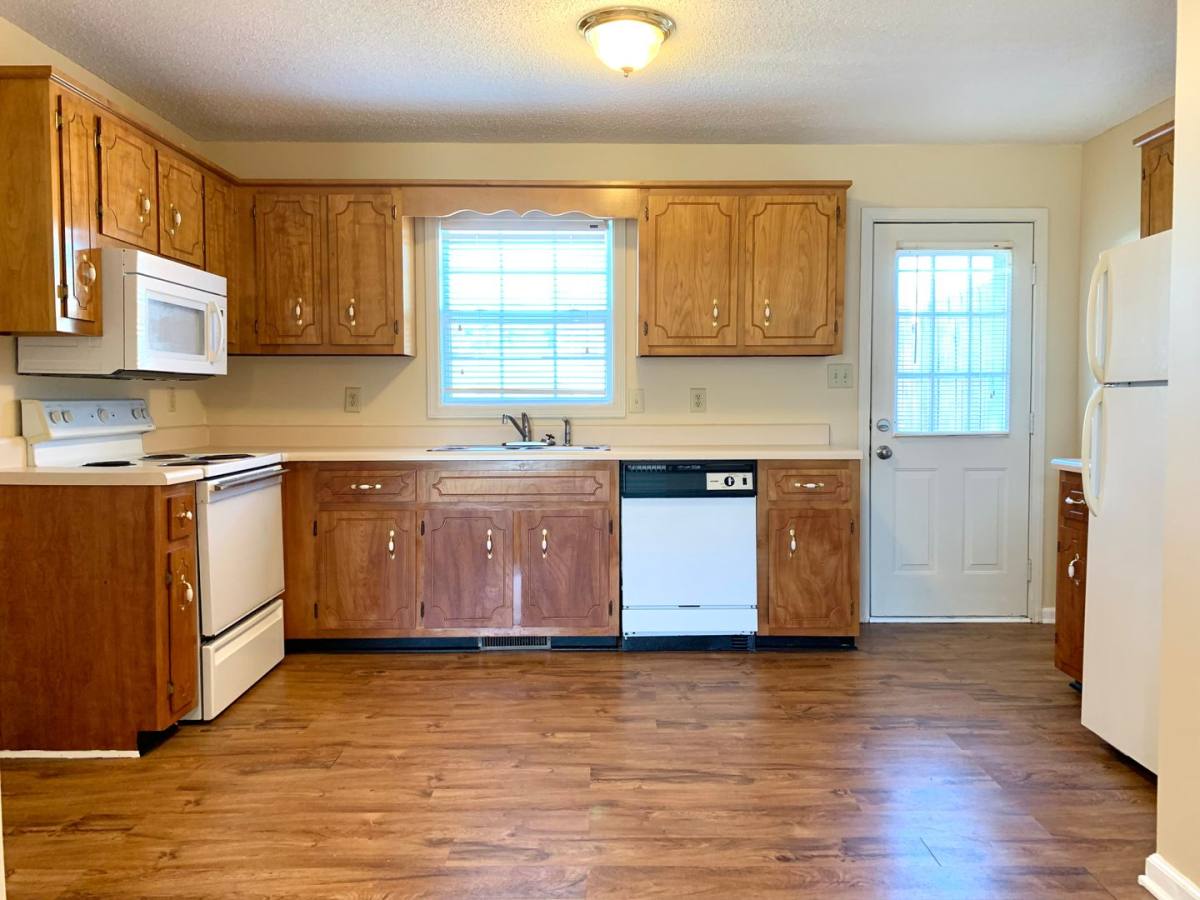Townhouse for rent at 811 Flyer Court, Oak Grove, KY 42262