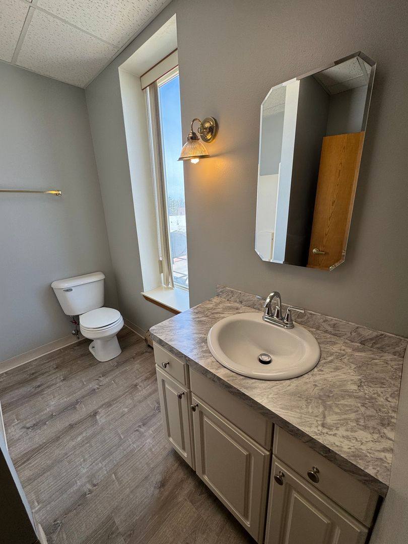 Apartment for rent at 124 E Main St, New Hampton, IA 50659