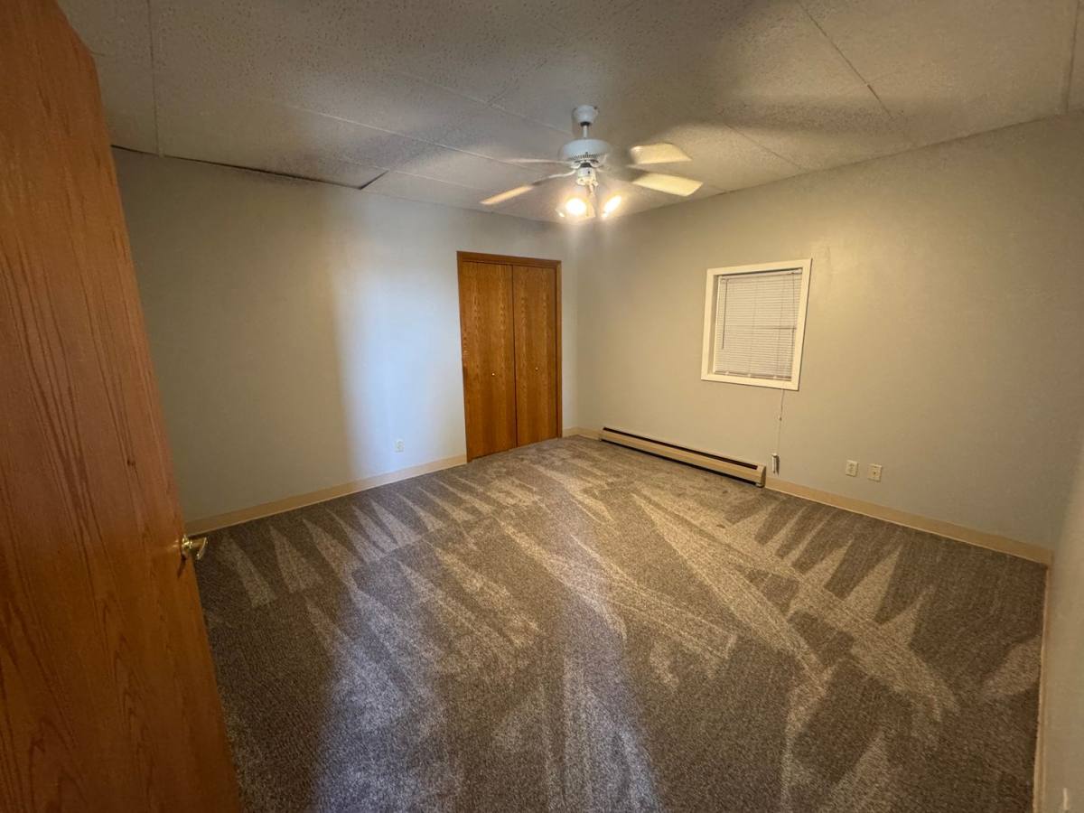 Apartment for rent at 124 E Main St, New Hampton, IA 50659