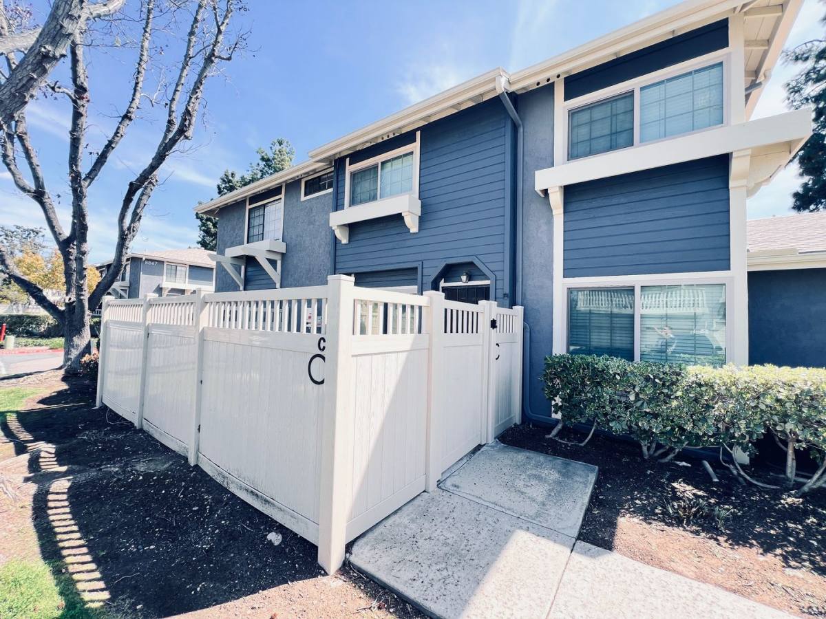 Townhouse for rent at 8842 Tamberly Court #C, Santee, CA 92071