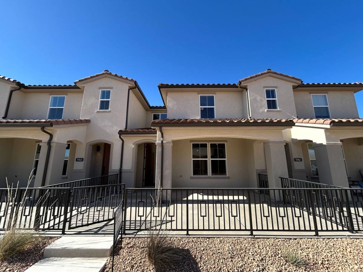 Townhouse for rent at 5963 S Sunglow Cove, Saint George, UT 84790