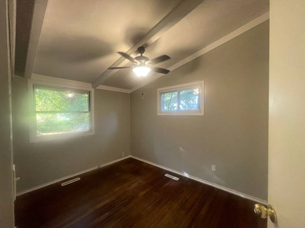 House for rent at 212 S Emerald, Carbondale, IL 62901