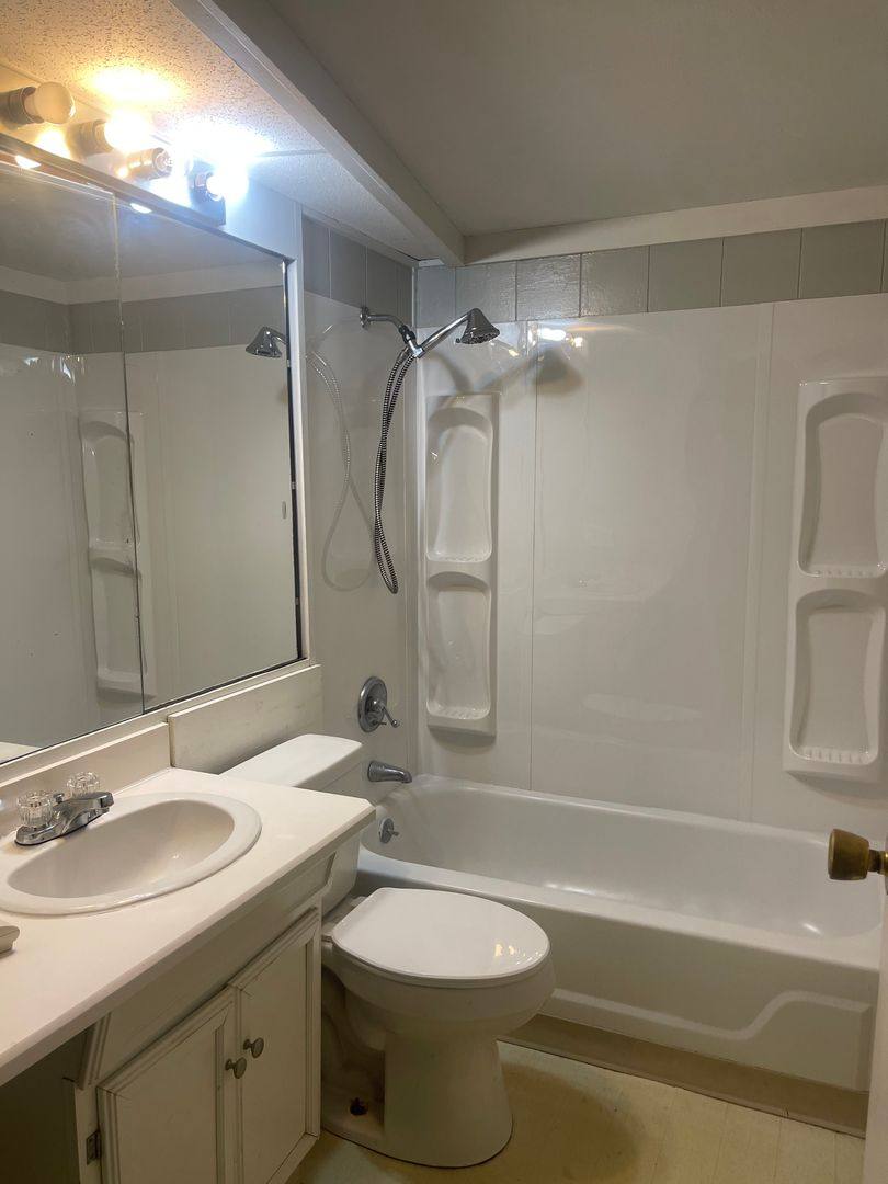 House for rent at 212 S Emerald, Carbondale, IL 62901