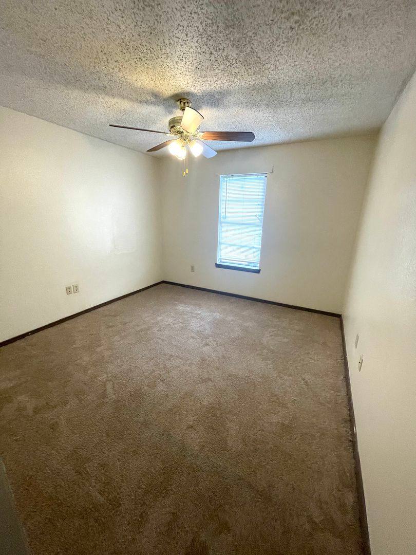 House for rent at 2319 Elm Park Dr, Baton Rouge, LA 70807
