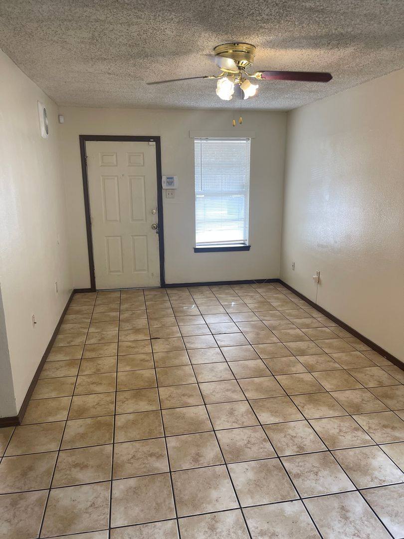 House for rent at 2319 Elm Park Dr, Baton Rouge, LA 70807