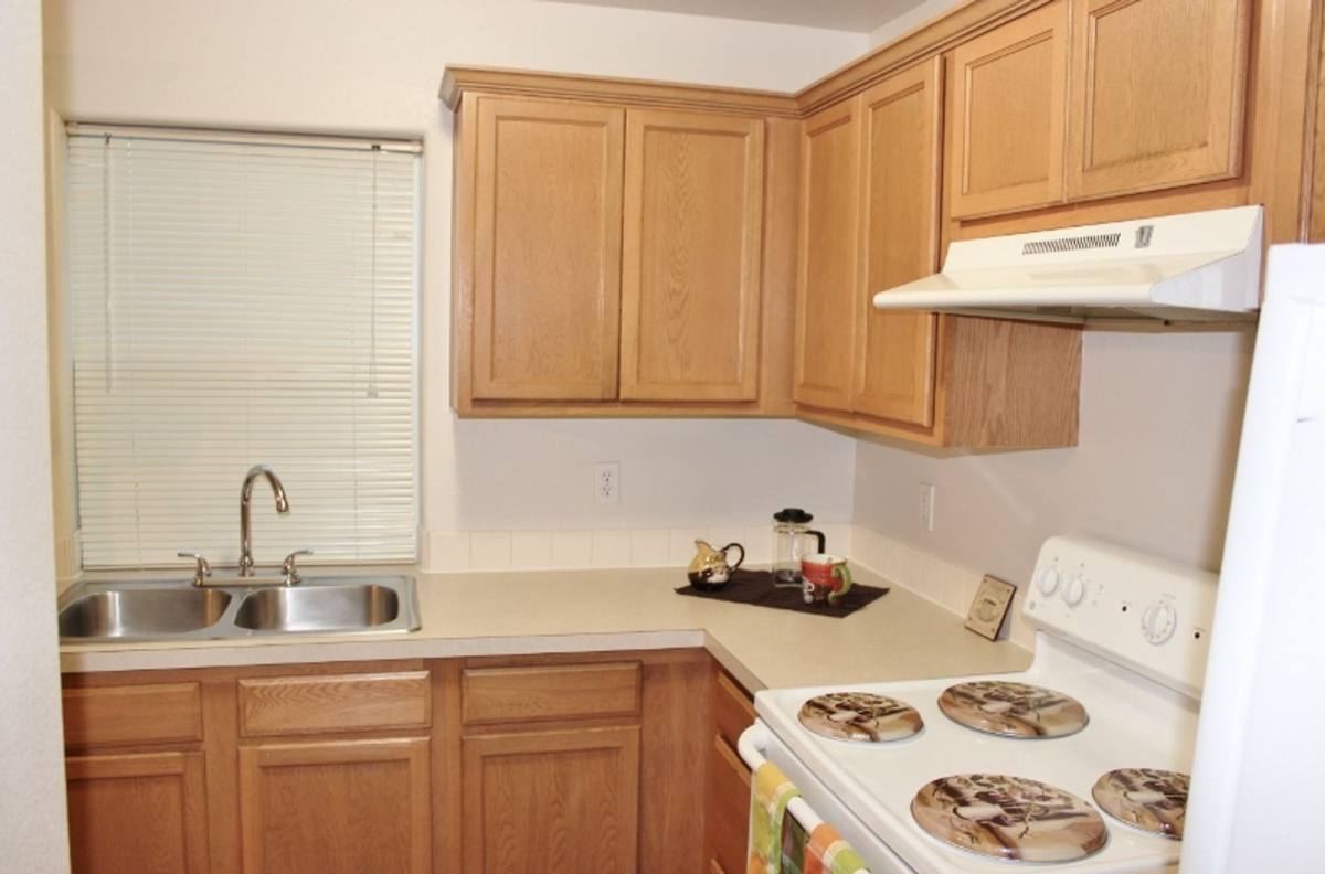 Apartment for rent at 2948 W Powell Blvd, Gresham, OR 97030