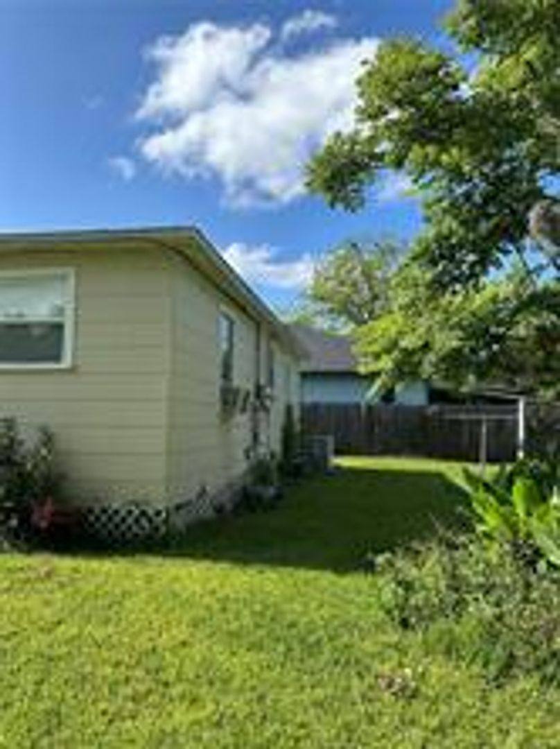 Apartment for rent at 1111 Willow Ave, Sanford, FL 32771