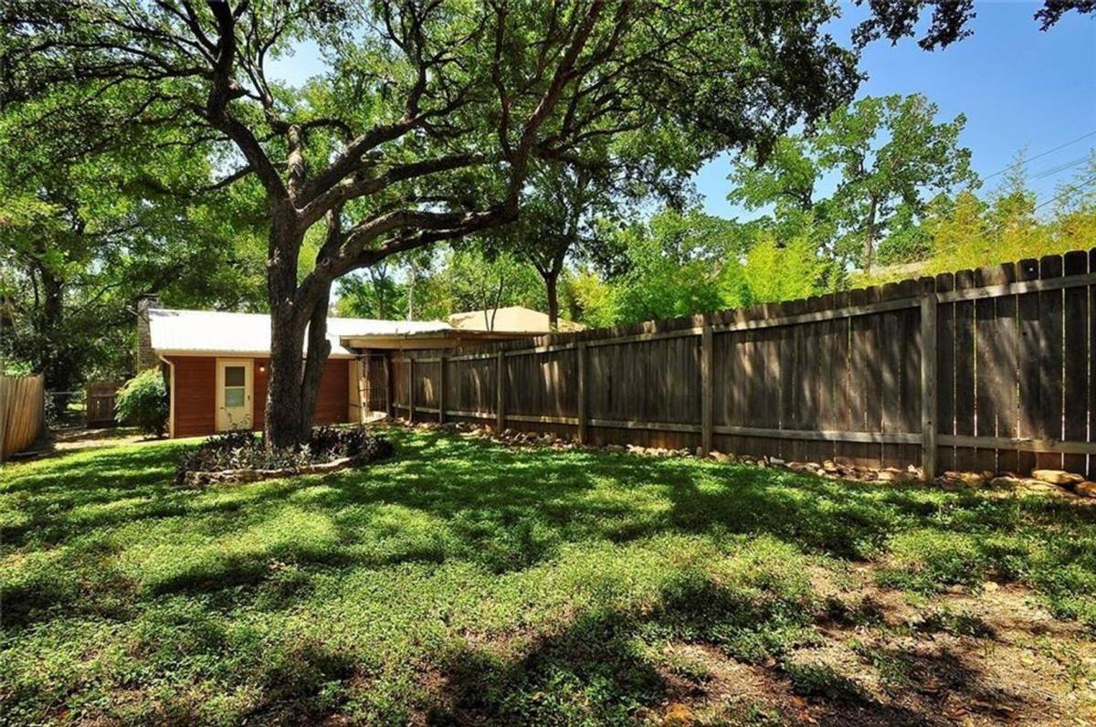 House for rent at 1911 David St, Austin, TX 78705