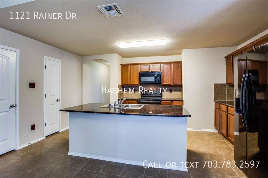 House for rent at 1121 Rainer Dr, Princeton, TX 75407
