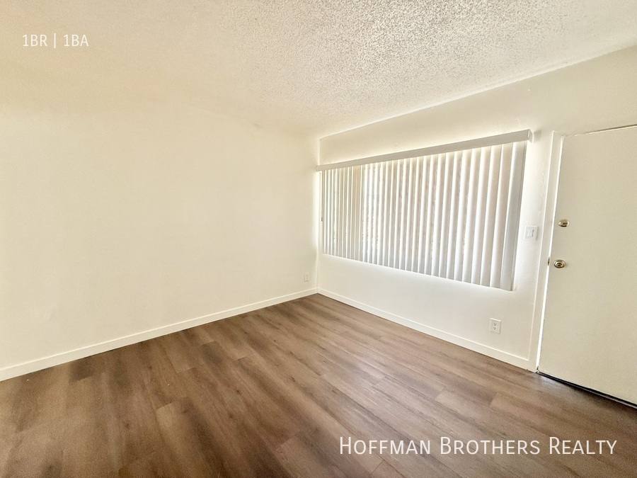 Apartment for rent at 1228 W 57th St #11, Los Angeles, CA 90037