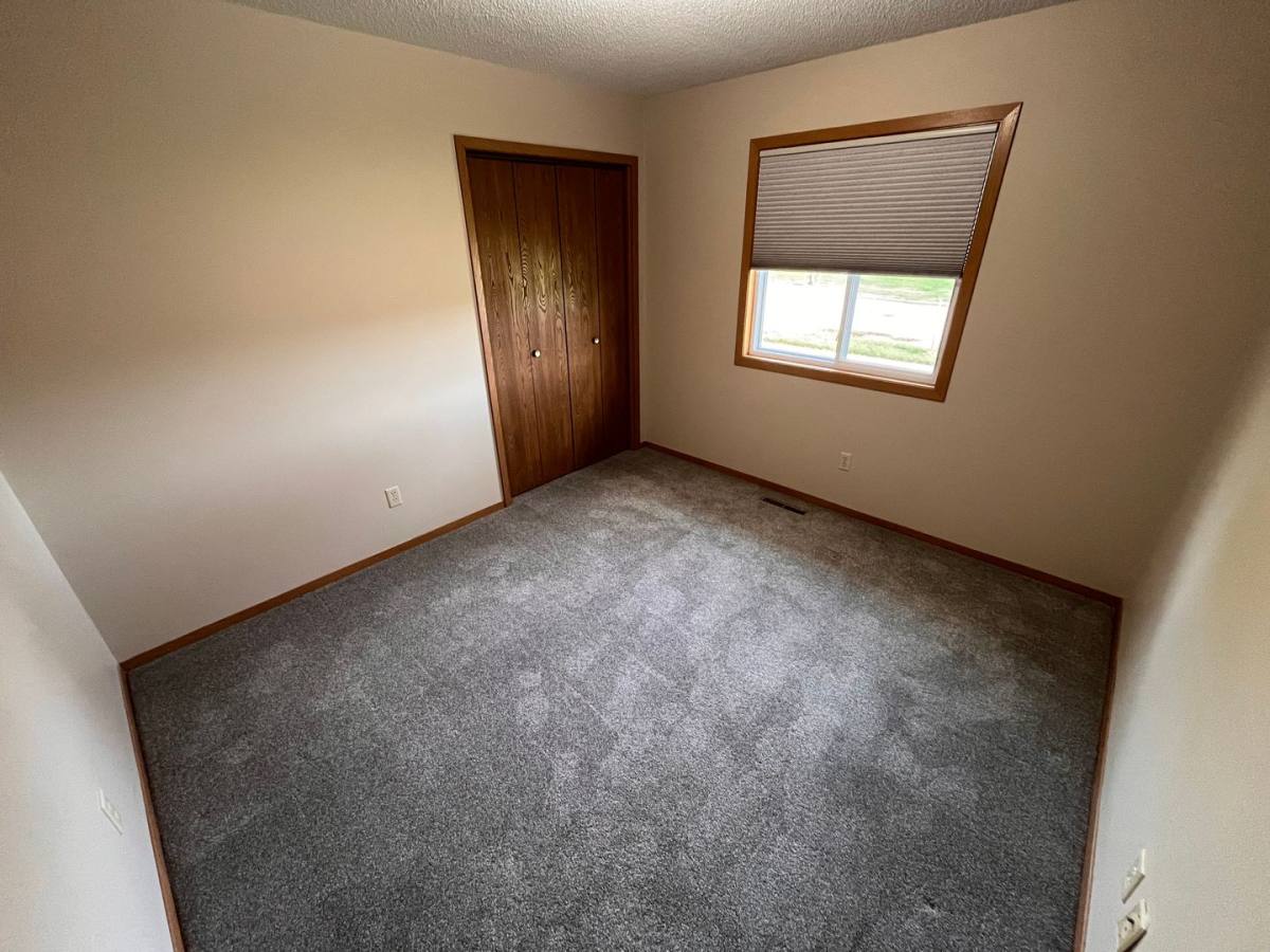 House for rent at 5213 E Prospect Ave, Sioux Falls, SD 57110