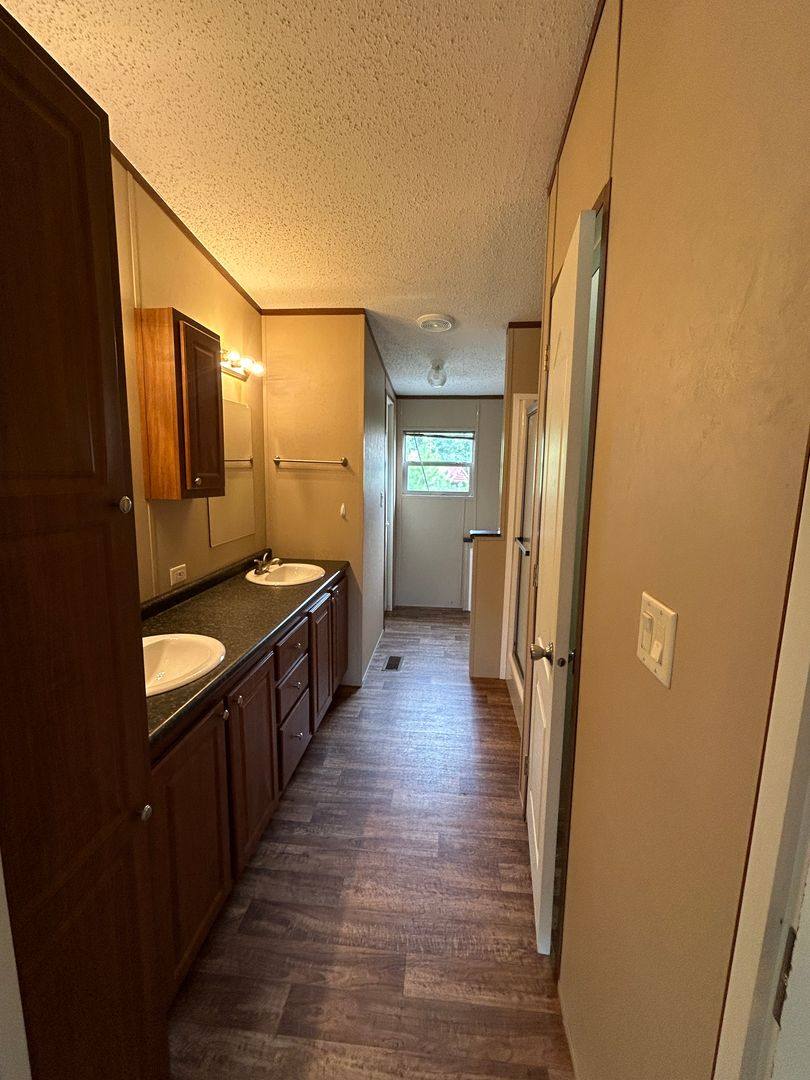 House for rent at 60 Restful Place Rd, Anniston, AL 36207
