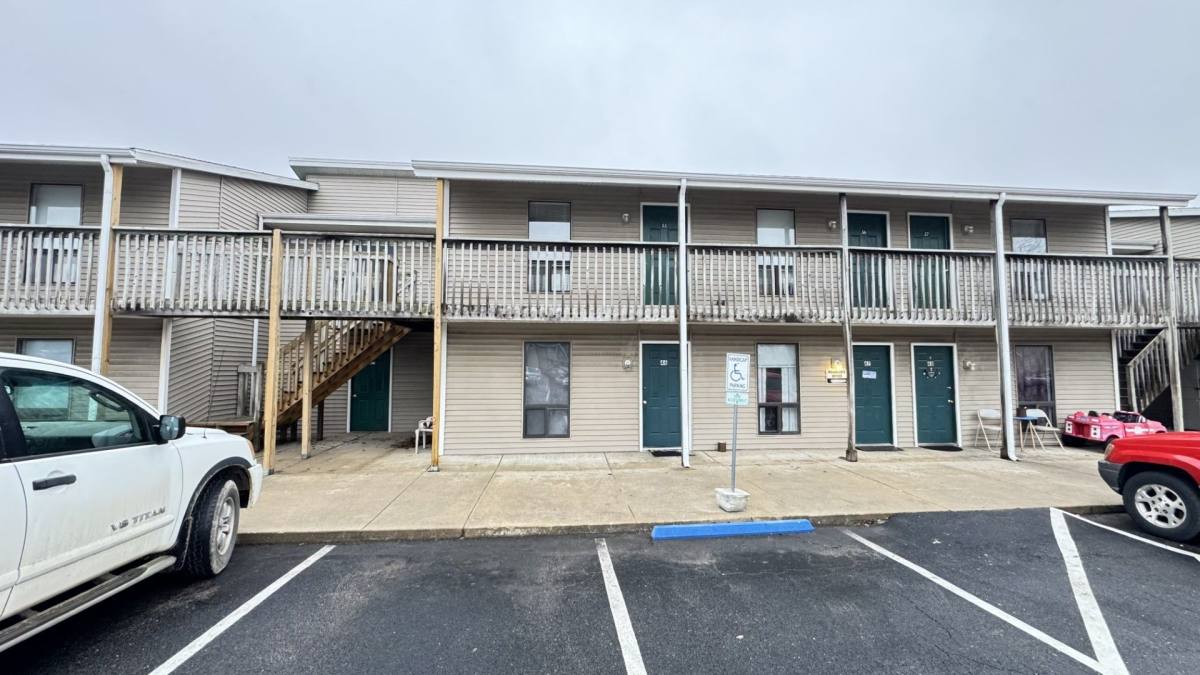 Apartment for rent at 856 Highway D, Osage Beach, MO 65065