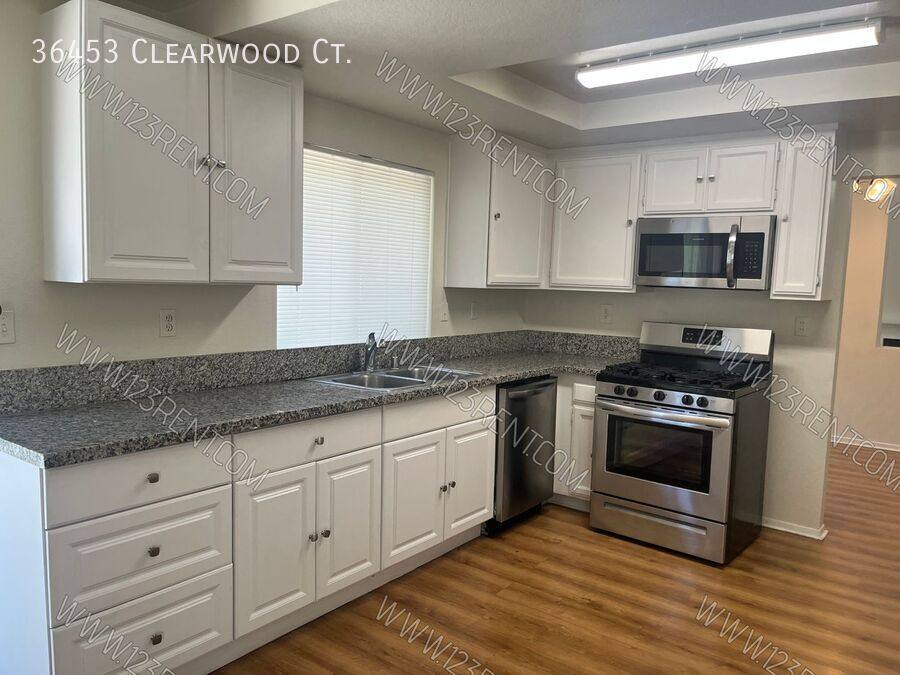 House for rent at 36453 Clearwood Court, Palmdale, CA 93550