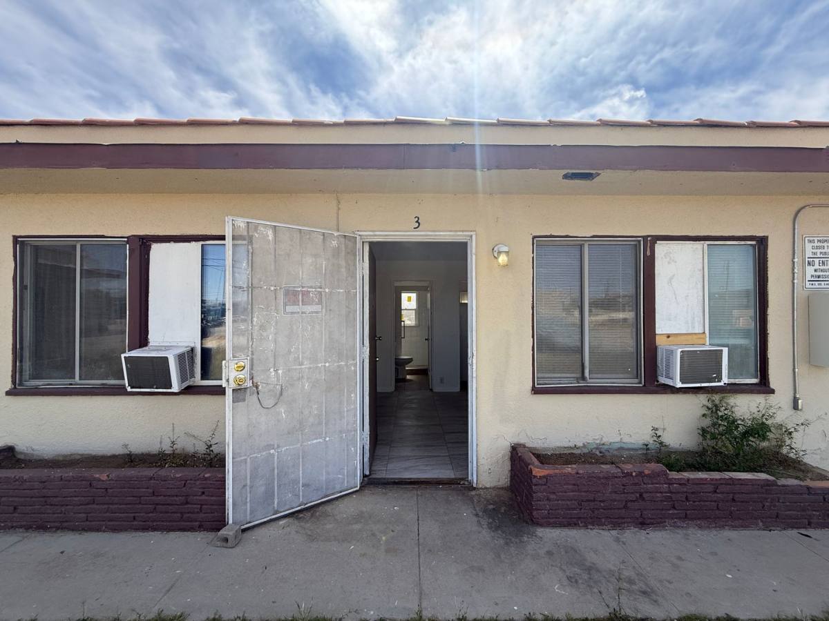 Apartment for rent at 38717 6th St E, Palmdale, CA 93550