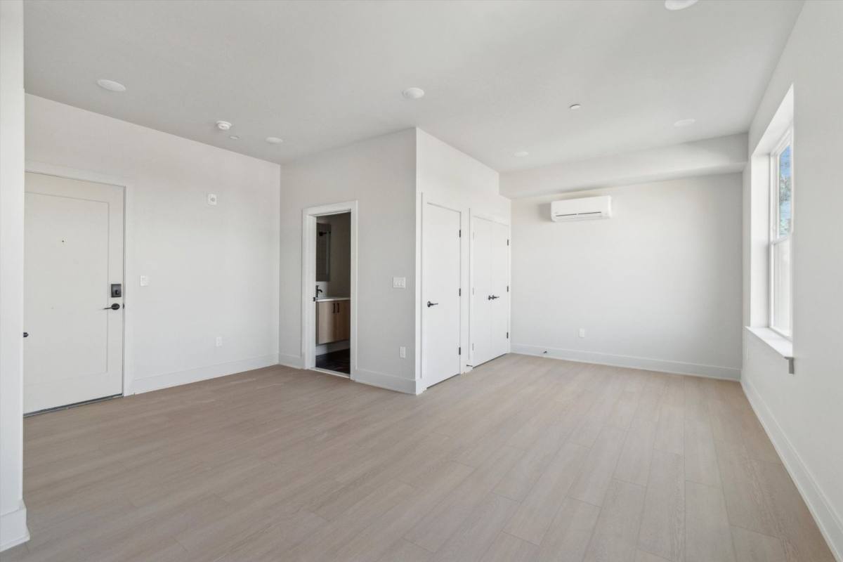 Apartment for rent at 5521 Wayne Ave, Philadelphia, PA 19144
