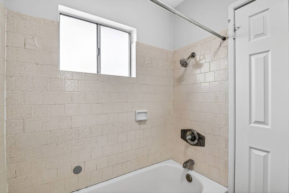 Apartment for rent at 409 S Harris Ave, Compton, CA 90221
