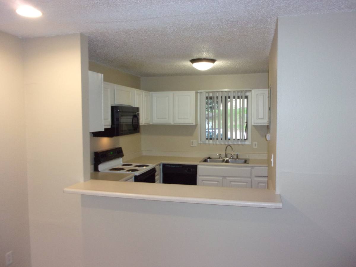 Apartment for rent at 913 N Chelton Rd, Colorado Springs, CO 80909