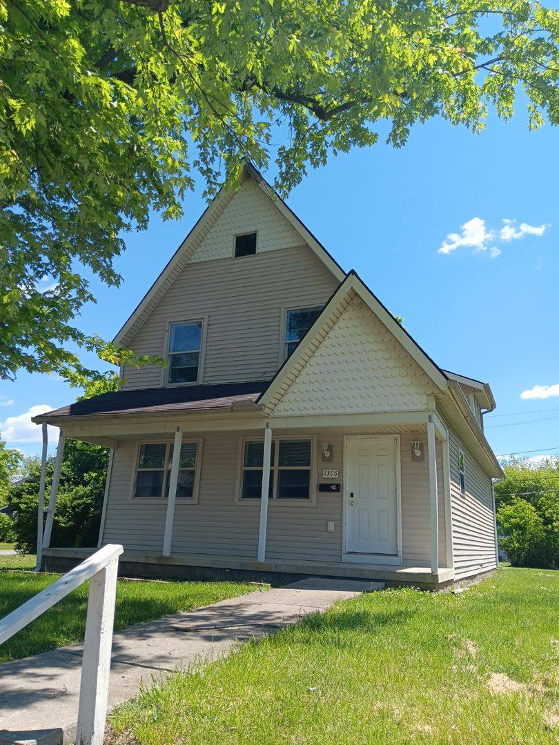 House for rent at 1306 S Limestone St, Springfield, OH 45505