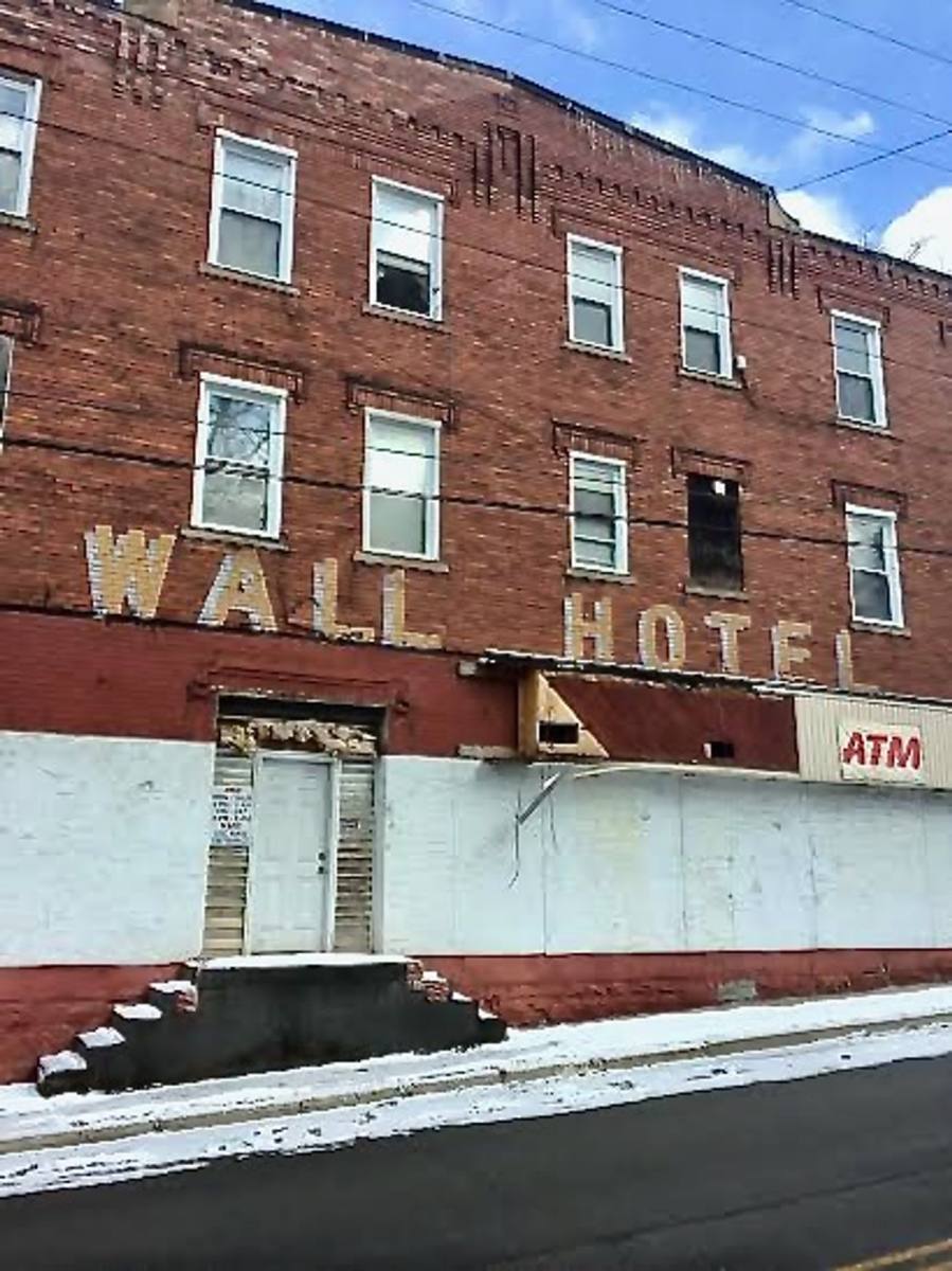 Apartment for rent at 473 Wall Ave, Wilmerding, PA 15148