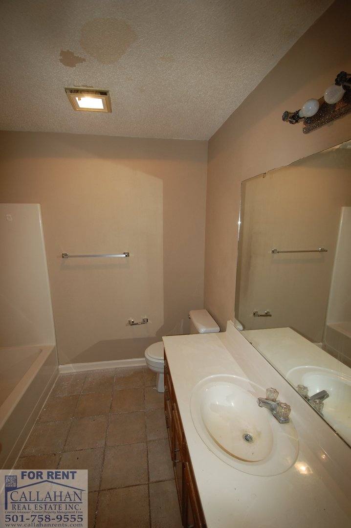 Apartment for rent at 5732 Camp Robinson Rd, North Little Rock, AR 72118