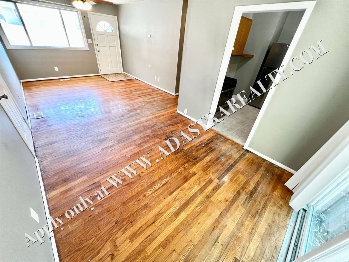 House for rent at 4808 Appleton Ave, Kansas City, MO 64133