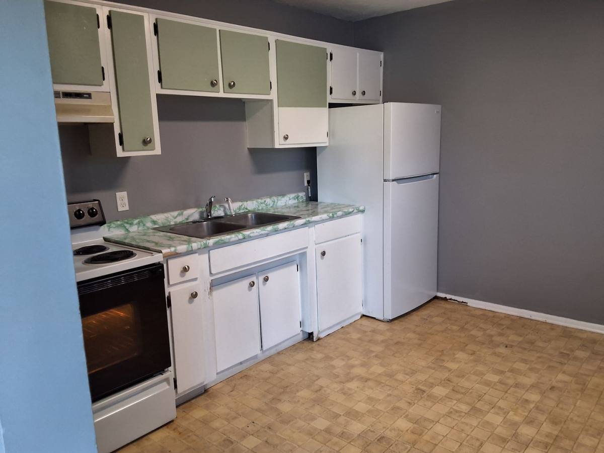 Apartment for rent at 1190 Lois Lane, Radcliff, KY 40160